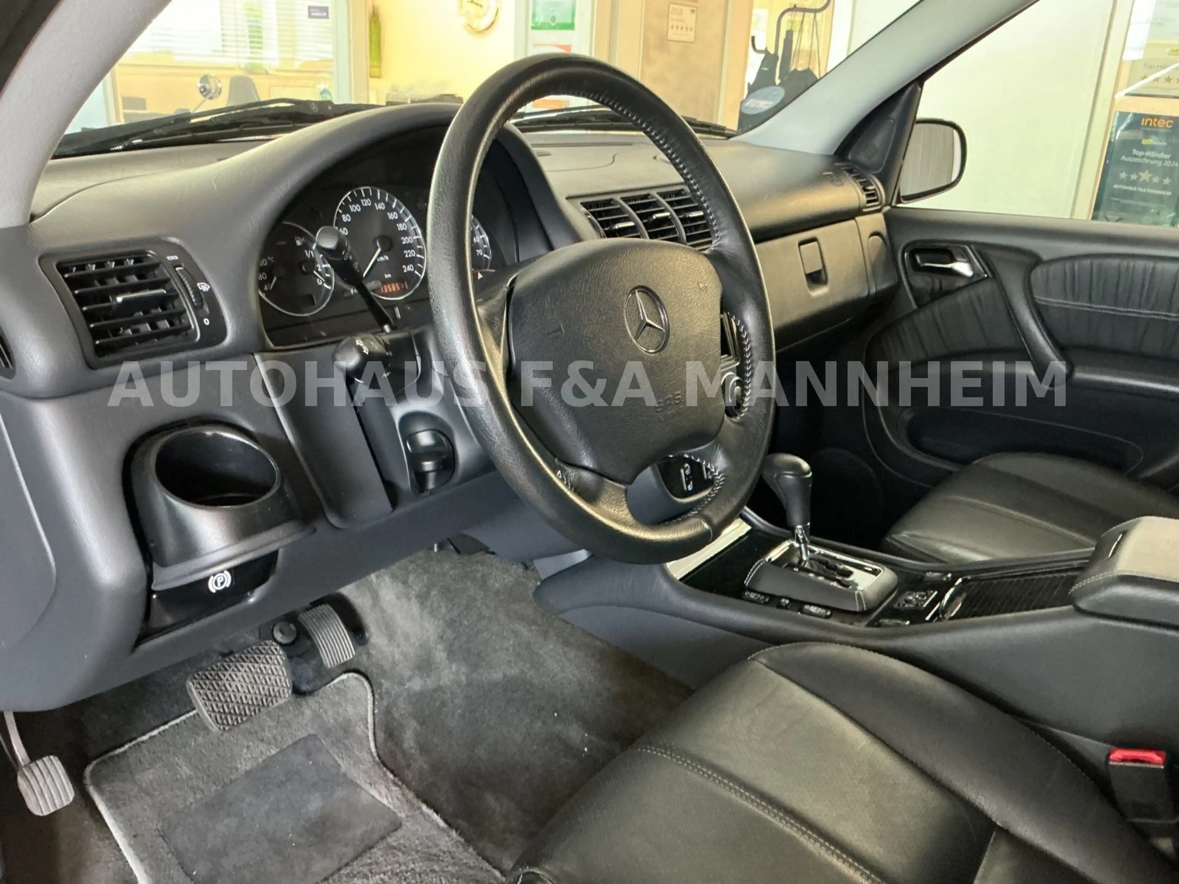 Mercedes-Benz ML 350 Inspiration 2.Hand+Allrad+ V6+TOP ZUSTAND — photo 10