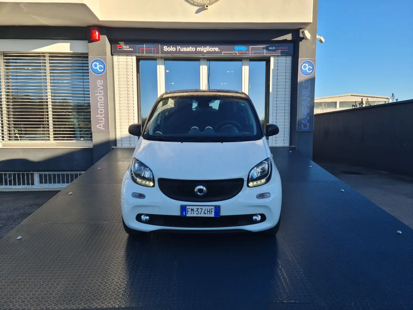smart forFour Forfour 1.0 Youngster 71cv c/S.S. Blanc - 1