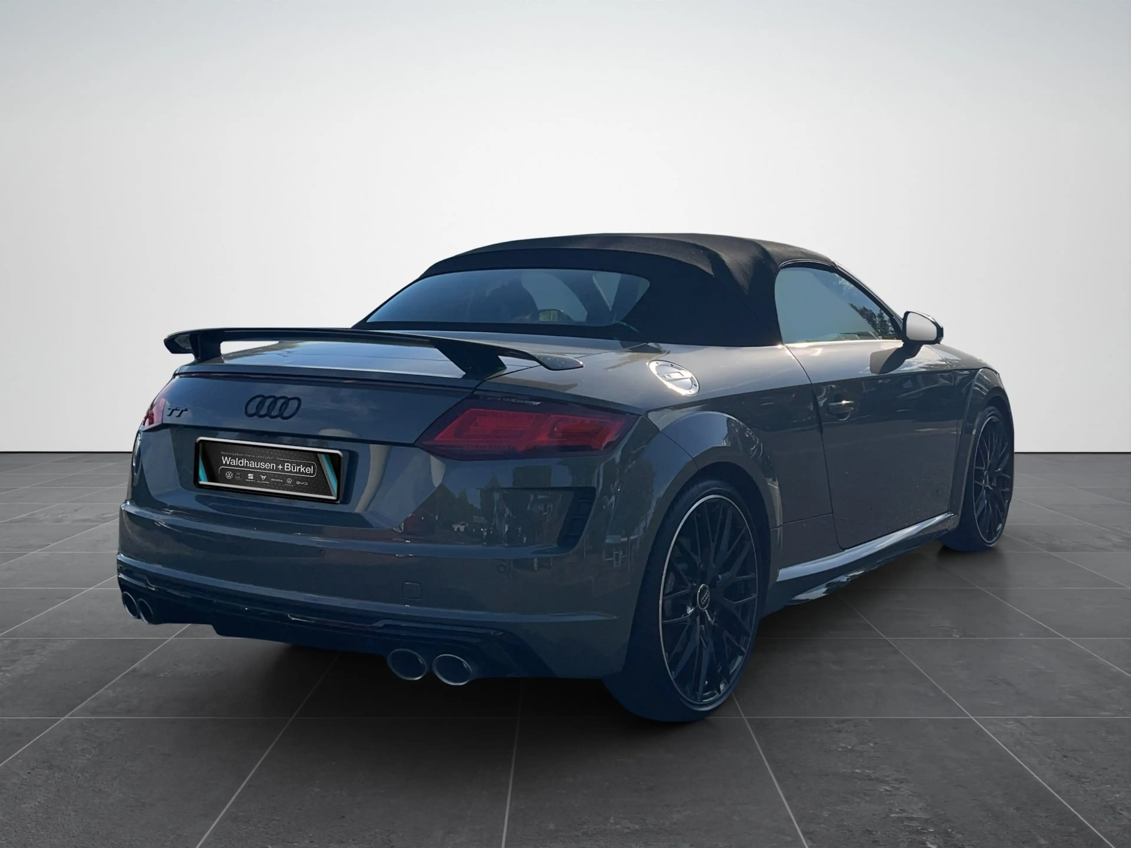 Audi TTS Roadster Leder Matrix LED R-Kam. SHZ Virtual — photo 9