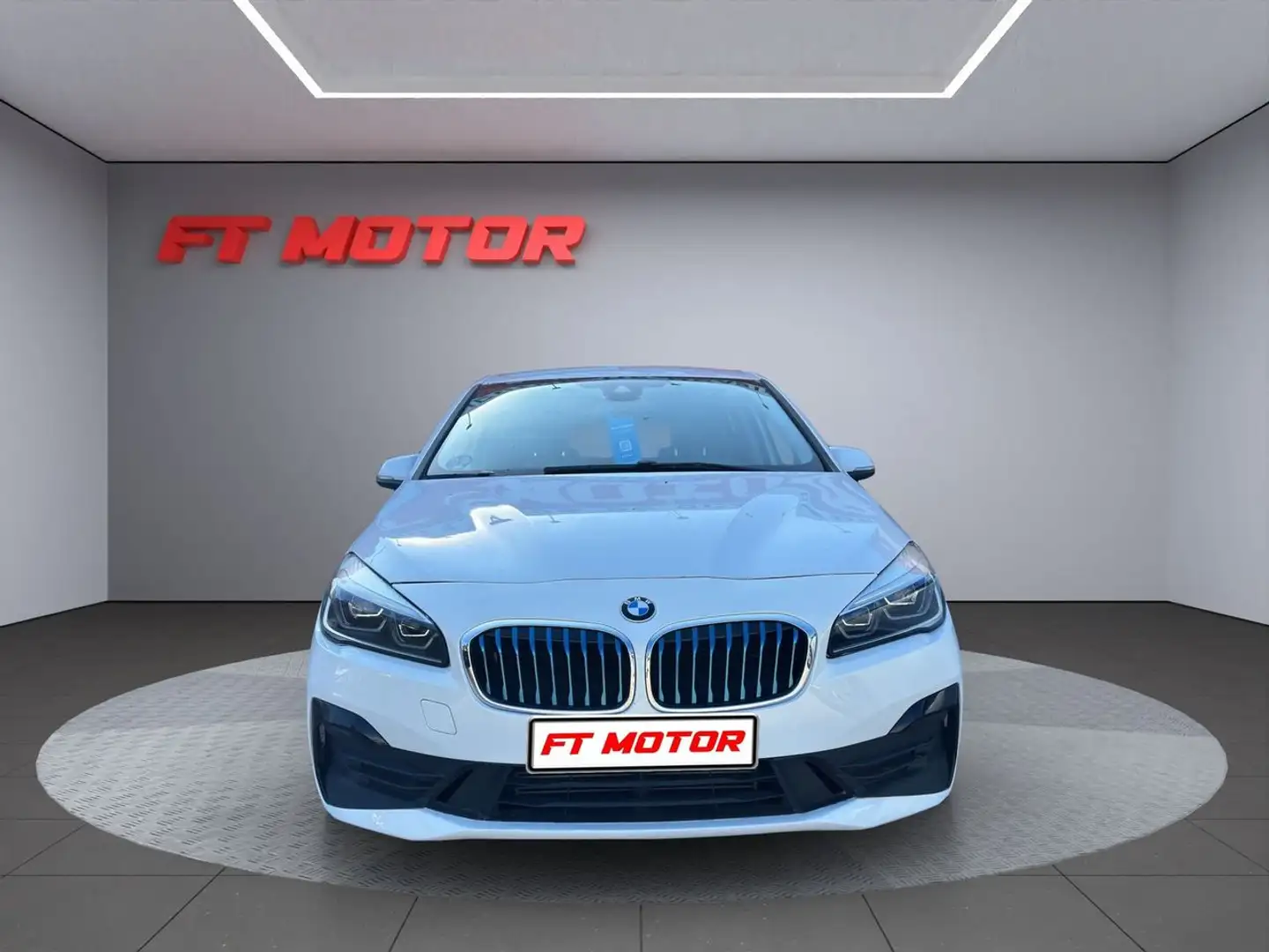 BMW 225 Active Tourer 225xe iPerformance Wit - 2