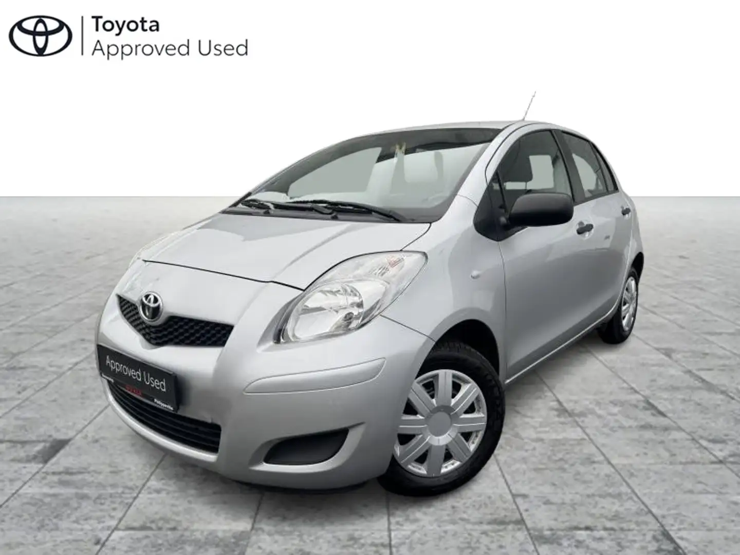 Toyota Yaris 1.0 Essence 5 MT Eco Gris - 1