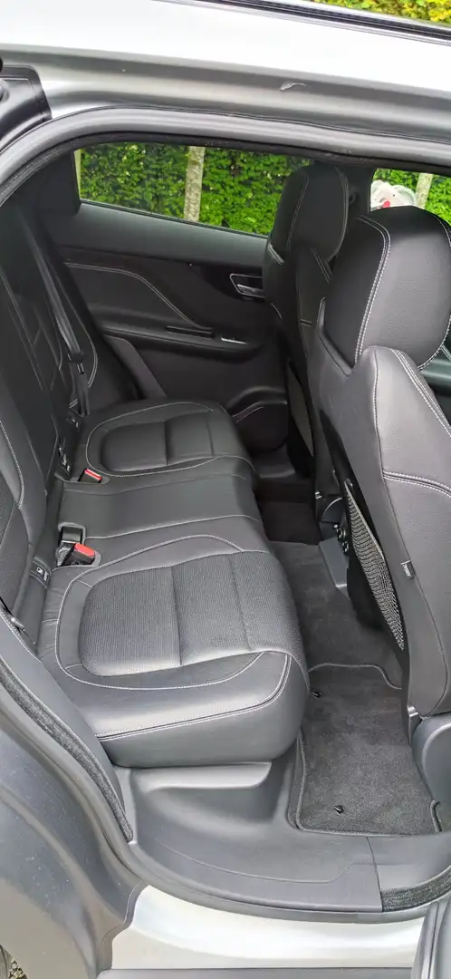 Jaguar F-Pace 2.0 D - 180 ch AWD BVA8 R-Sport - 2