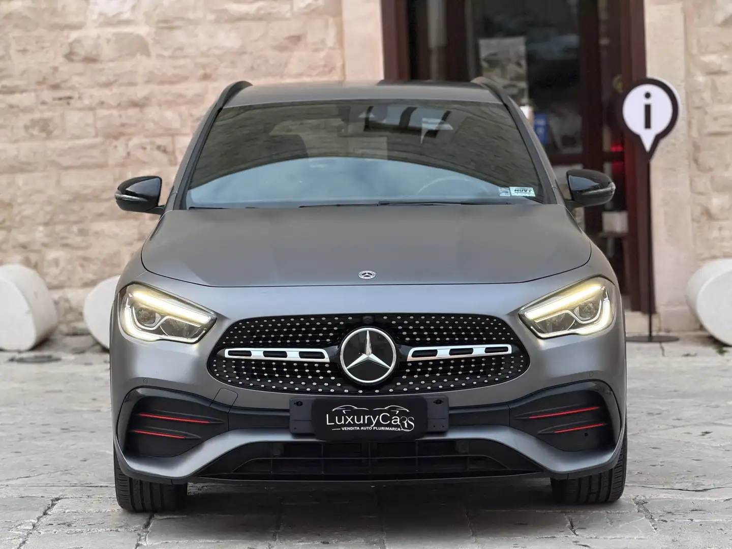 Mercedes-Benz GLA 200 d Automatic Premium-AMG Edition ONE Grigio - 2