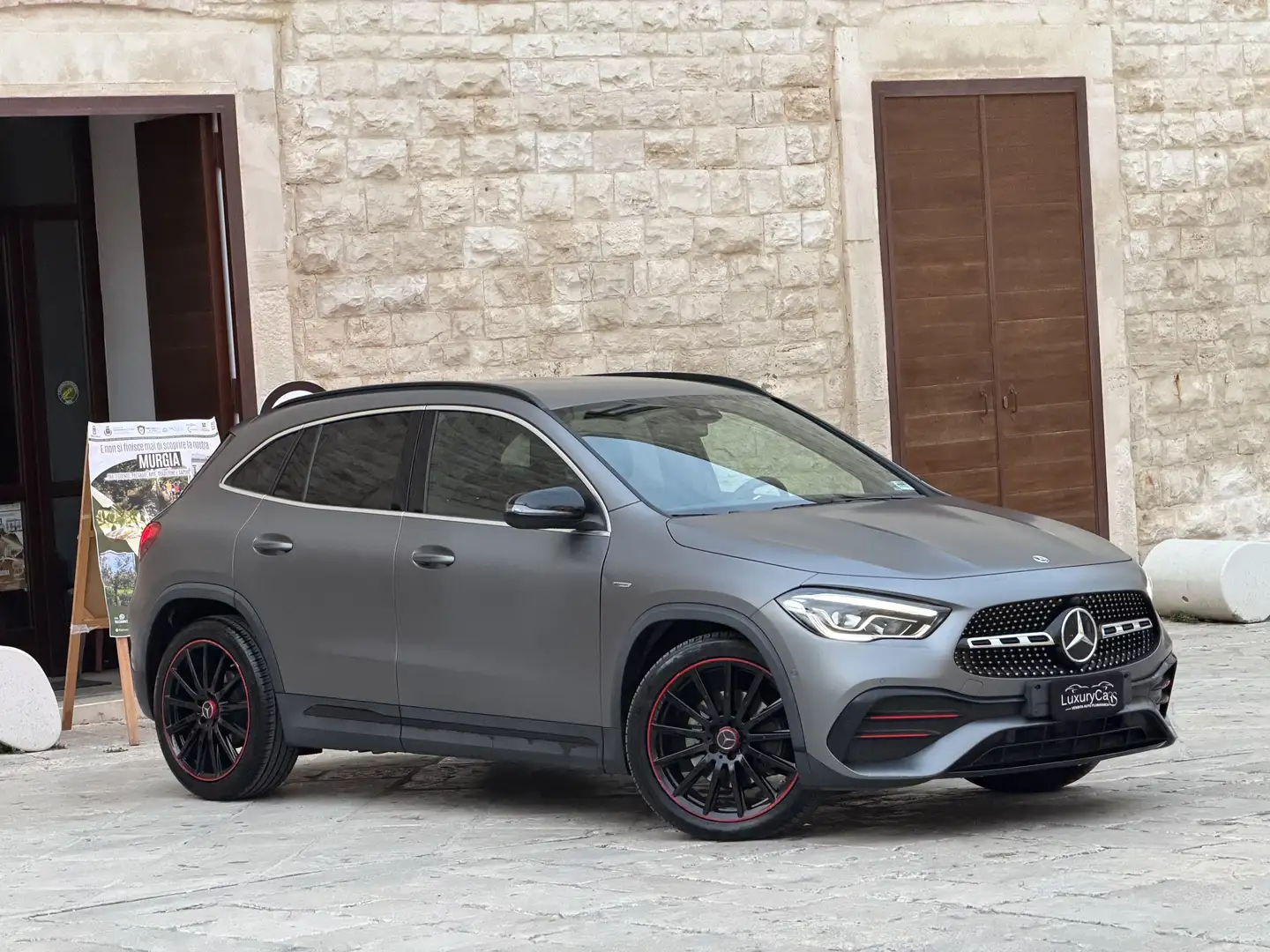 Mercedes-Benz GLA 200 d Automatic Premium-AMG Edition ONE Grigio - 1