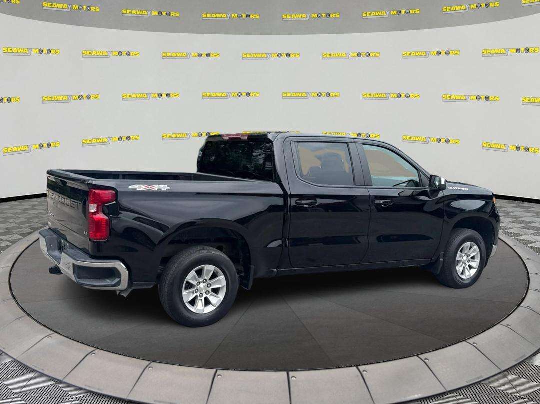 2025 Chevrolet Silverado 1500 LT — photo 1