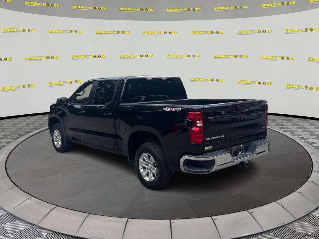 2025 Chevrolet Silverado 1500 LT — photo 1