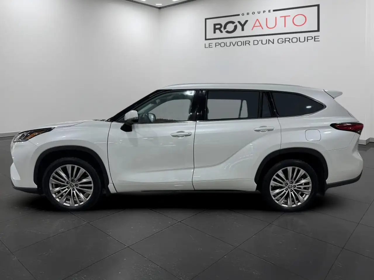 Toyota Highlander снимка Toyota Highlander