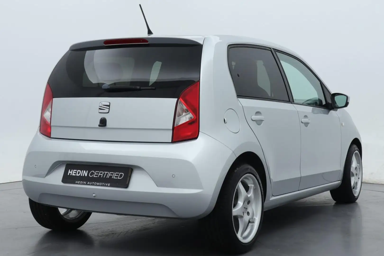 SEAT Mii 1.0 Sport Connect Gris - 2