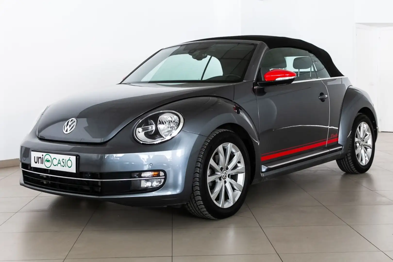 Volkswagen Beetle Cabrio 1.2 TSI Design 105 Gris - 1