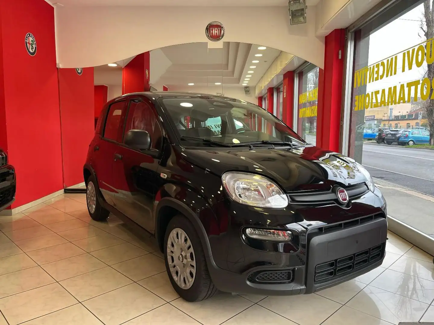 Fiat Panda Hybrid My25. SENZA FINANZIAMENTO Nero - 2