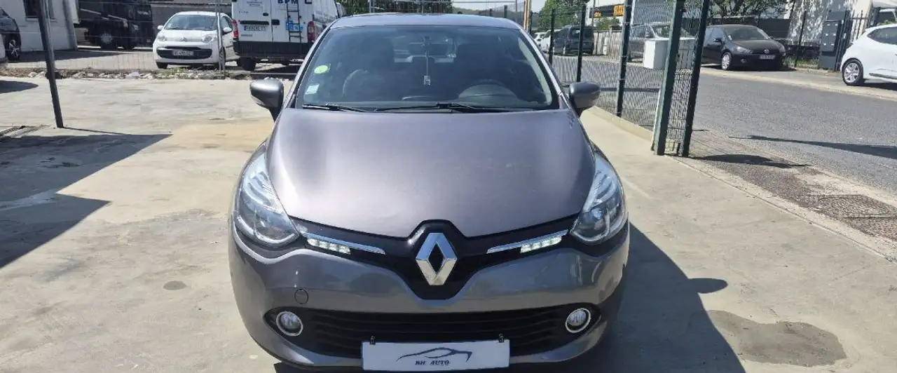 Renault Clio iv 1.5 dci 90ch energy limited 2015