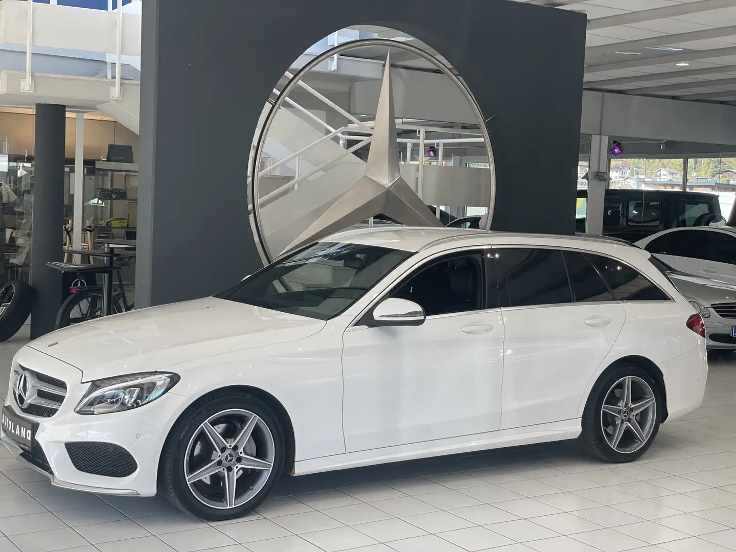 Mercedes-Benz C 220 T d 4Matic AMG LINE Blanco - 2