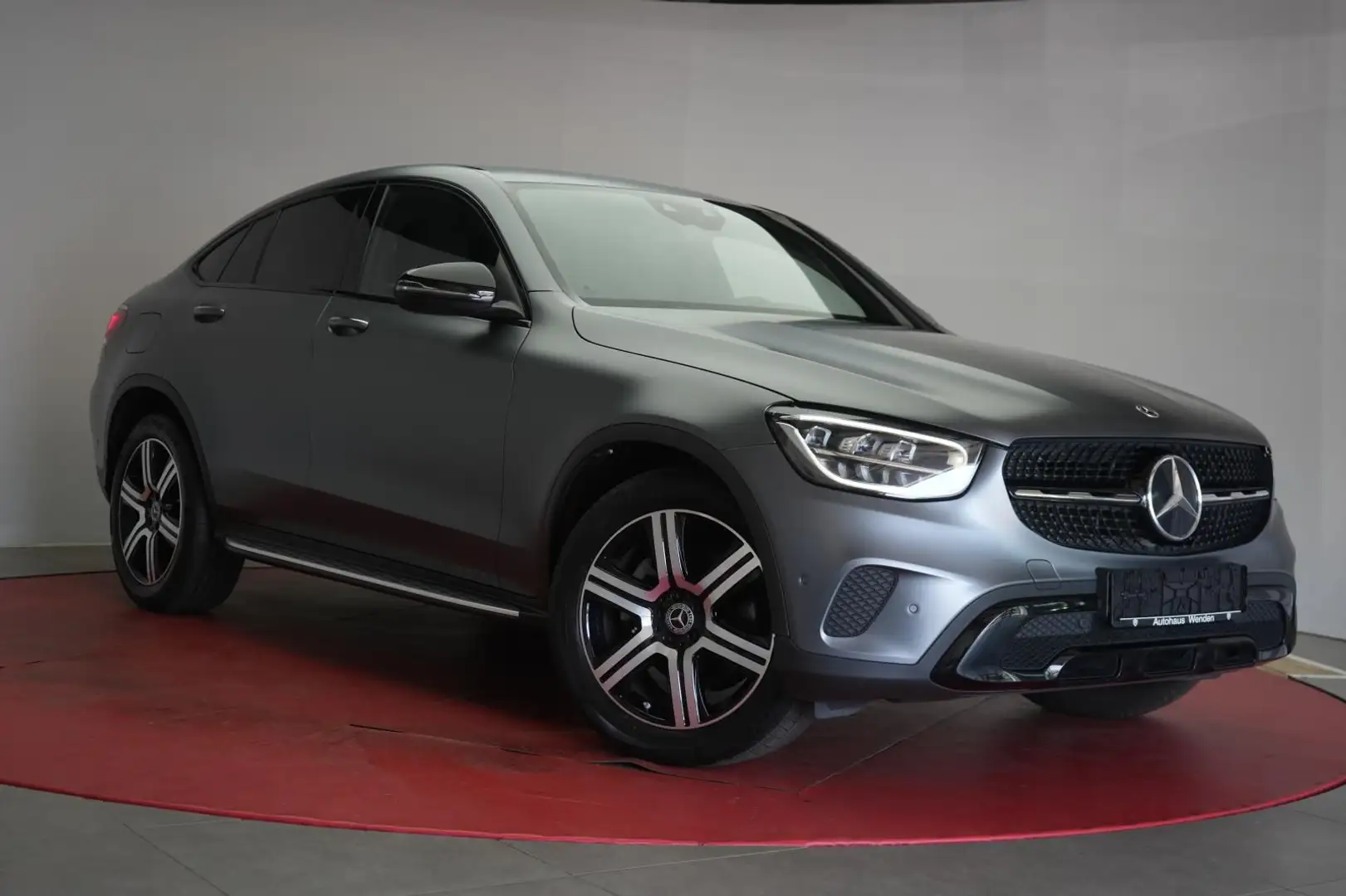 Mercedes-Benz GLC 220 d 4Matic 9G-Tronic Grau - 1