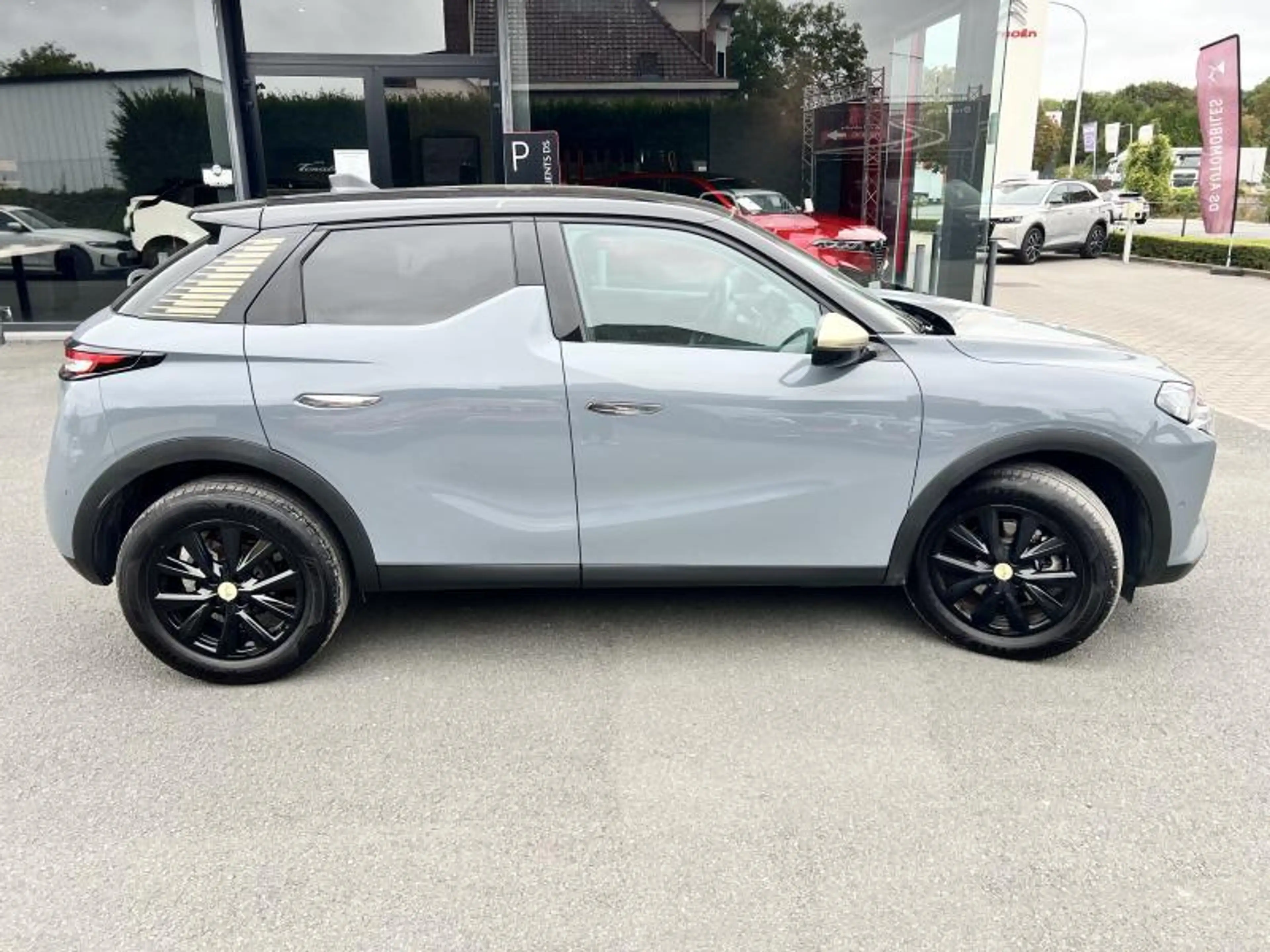 DS Automobiles DS 3 PERFORMANCE LINE HYBRID — photo 6