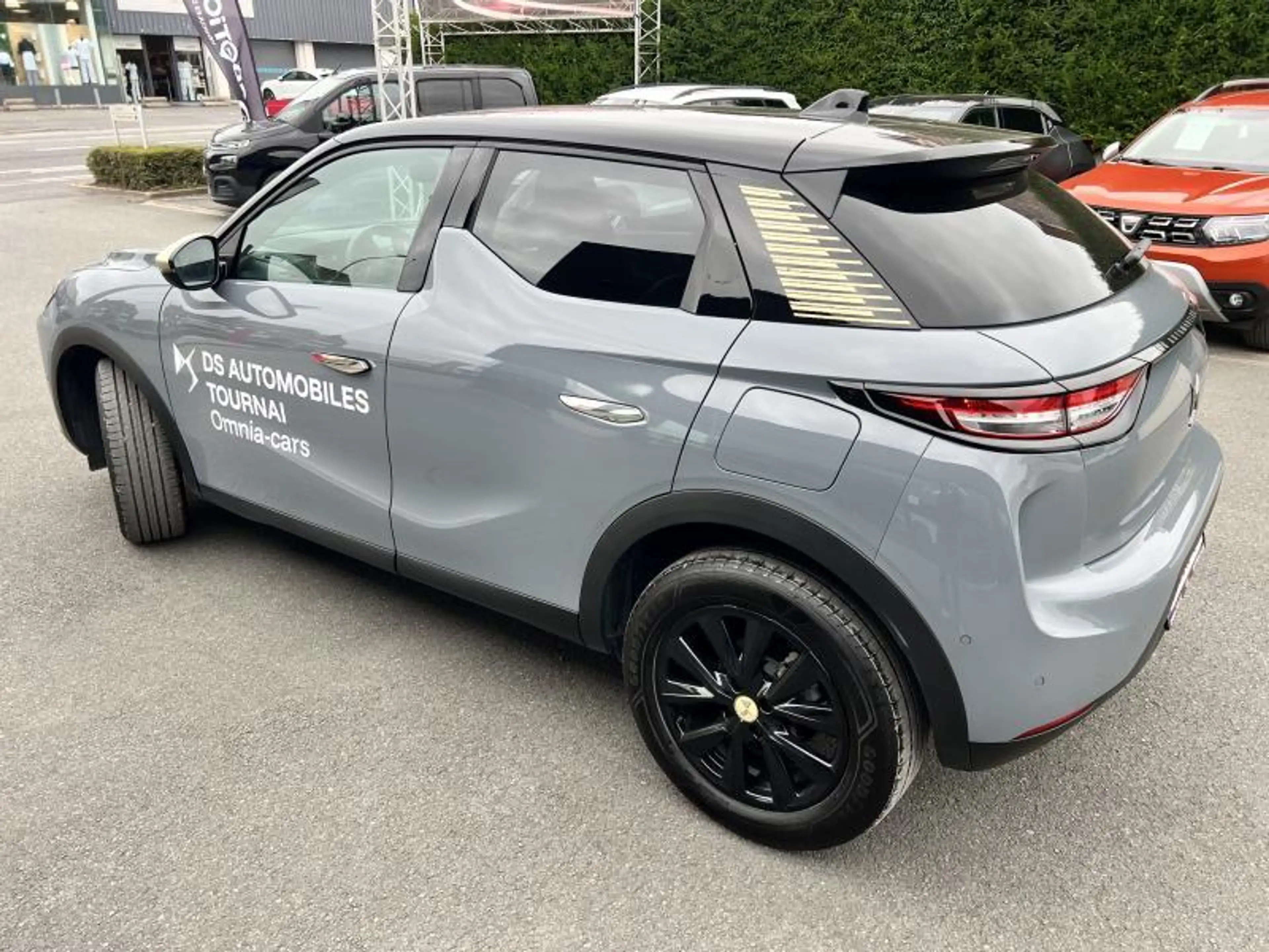 DS Automobiles DS 3 PERFORMANCE LINE HYBRID — photo 3