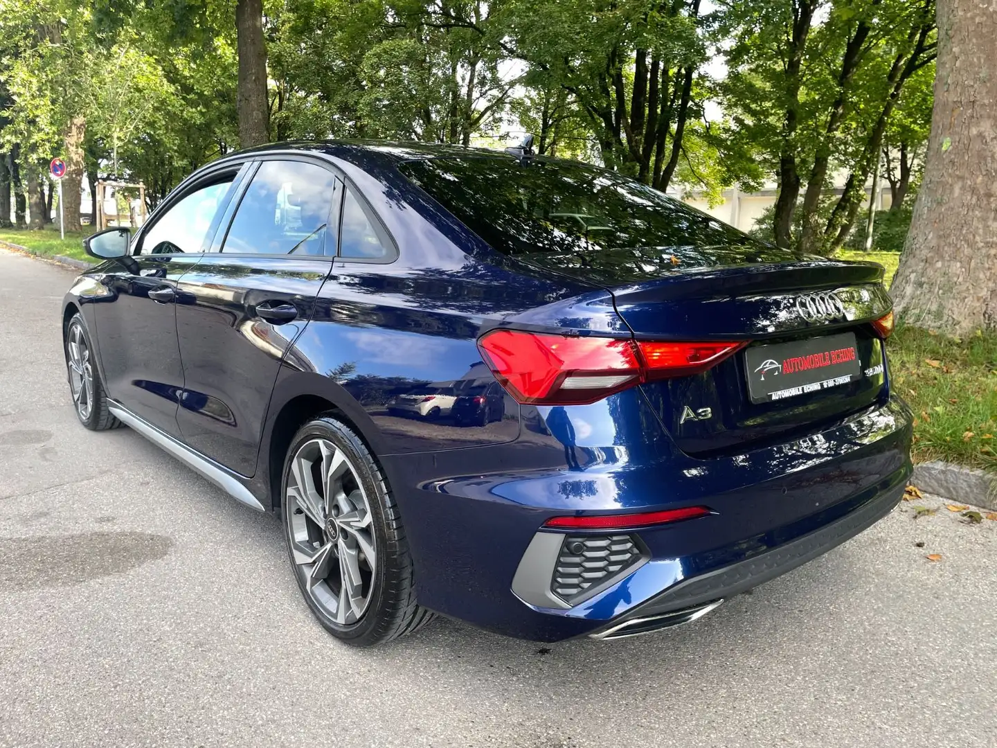 Audi A3 35 TDI 150 S line-S tronic*Navi/Virtual*LED* Blau - 2