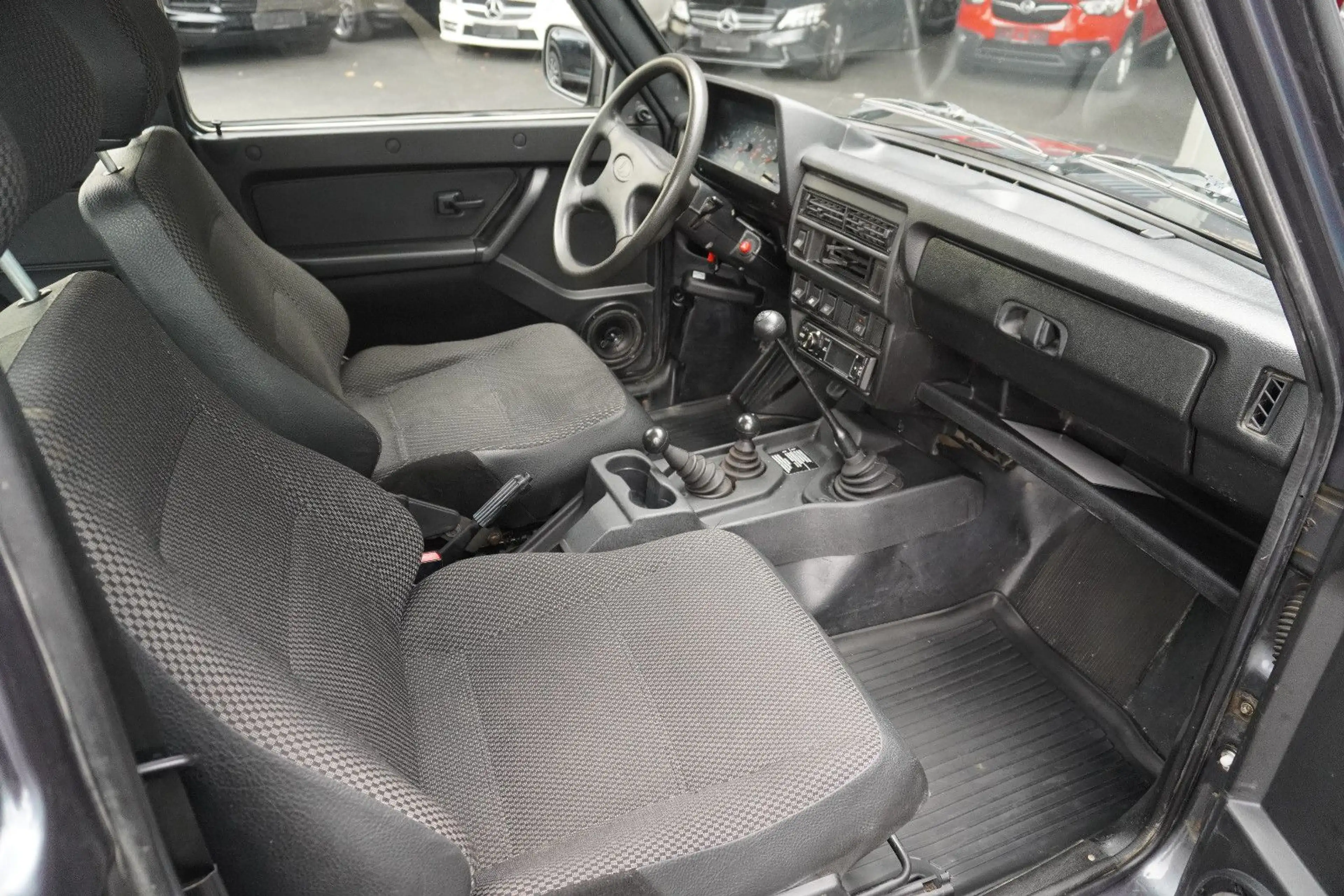 Lada Taiga Basis 4x4 aus 1.Hand — photo 14