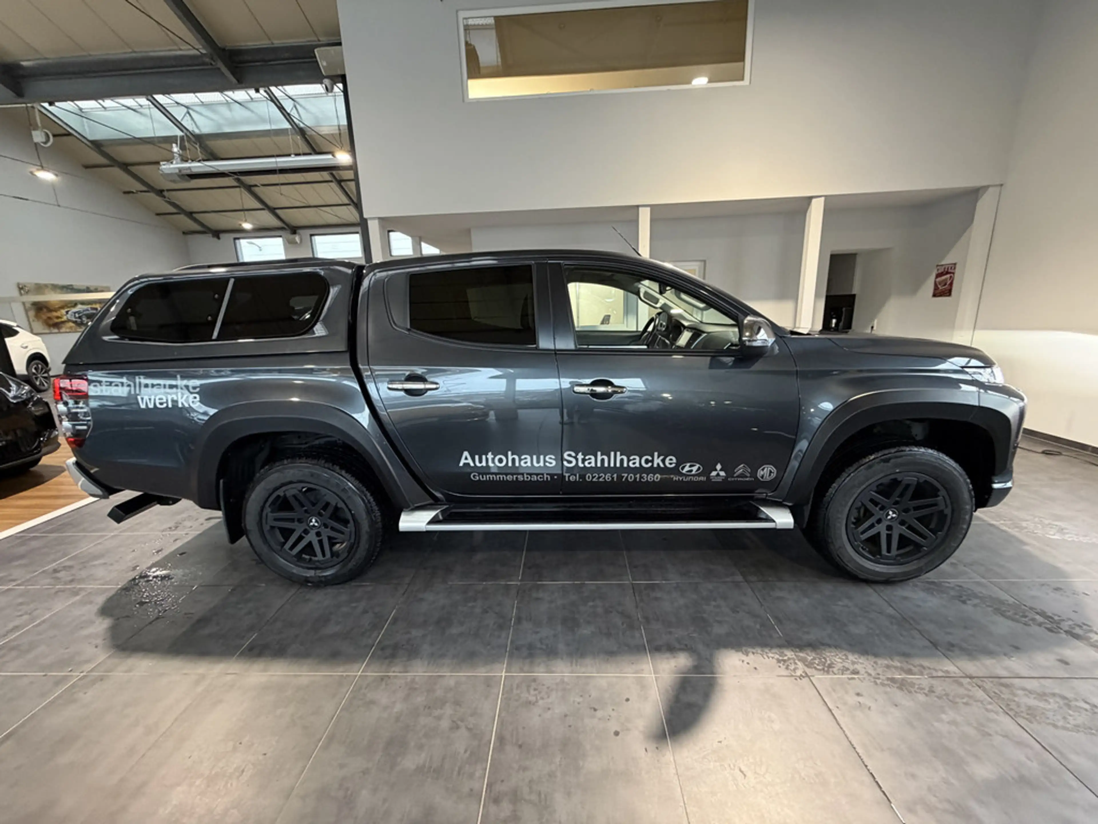 Mitsubishi L200 — photo 5
