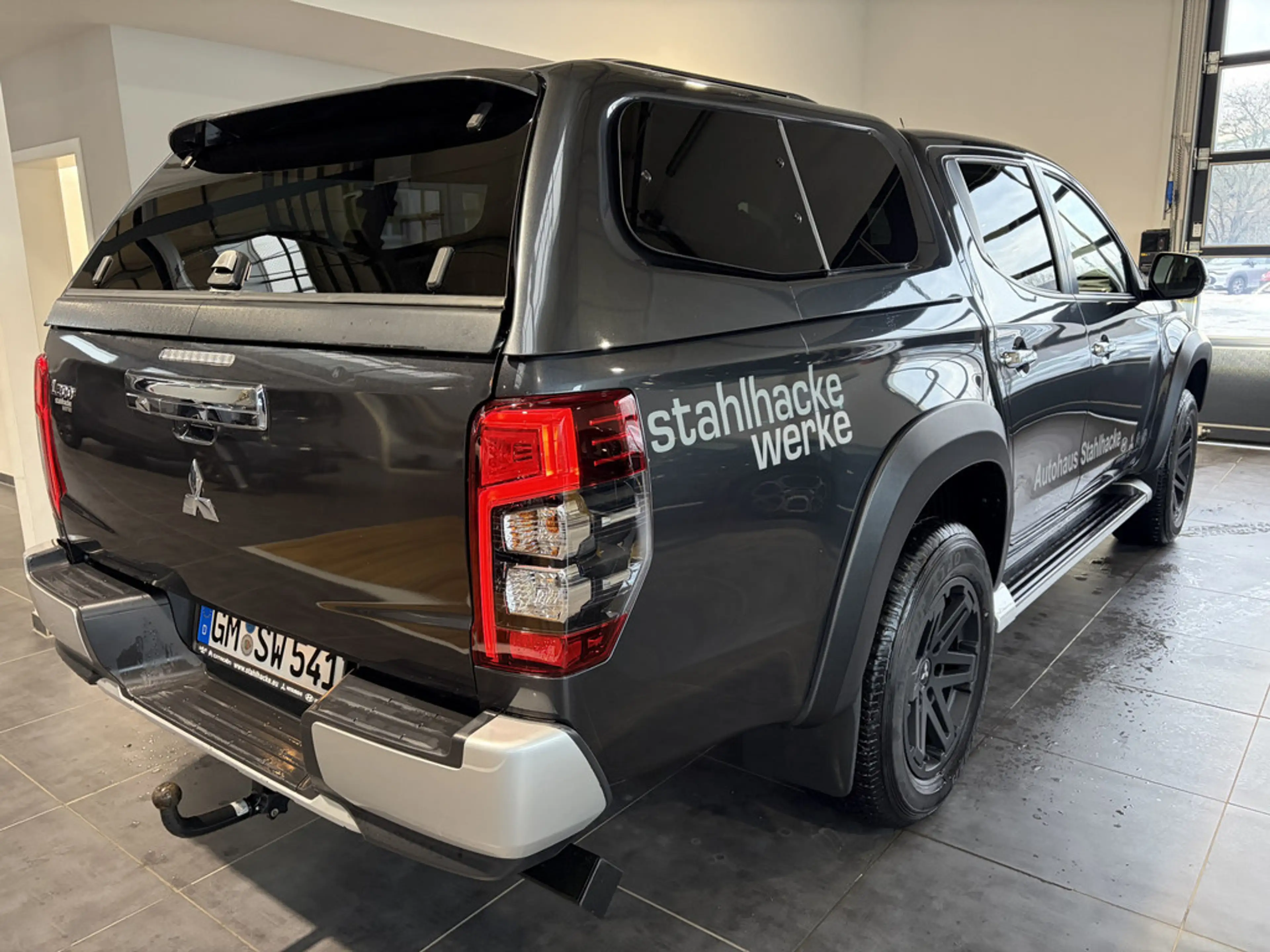 Mitsubishi L200 — photo 6