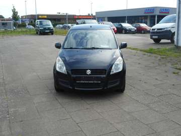 Fotografie Suzuki Splash 1.0 Club