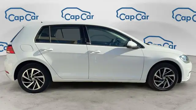 Volkswagen Golf view 4
