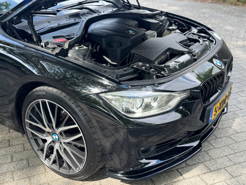 BMW 320 3-serie 320i Executive Automaat NL auto Black on B — photo 29