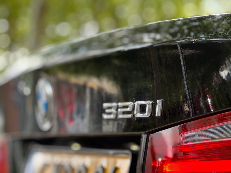 BMW 320 3-serie 320i Executive Automaat NL auto Black on B — photo 22