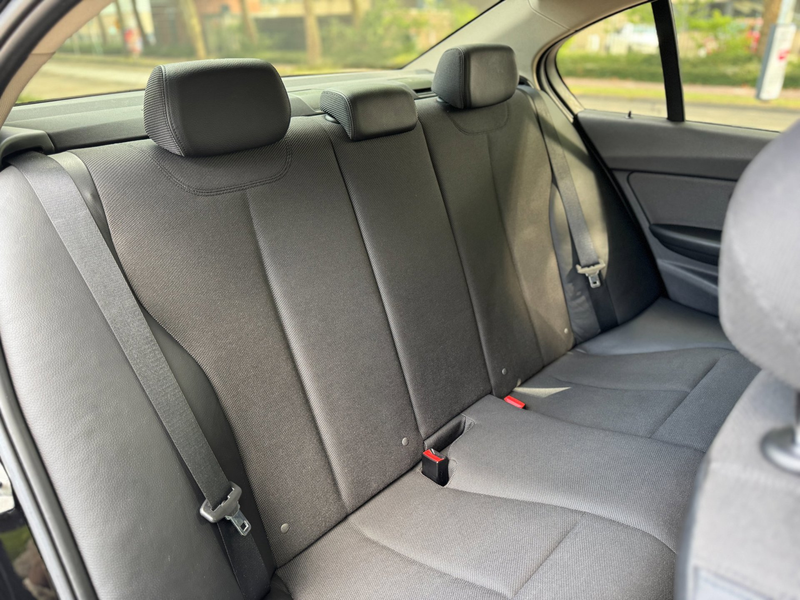 BMW 320 3-serie 320i Executive Automaat NL auto Black on B — photo 44