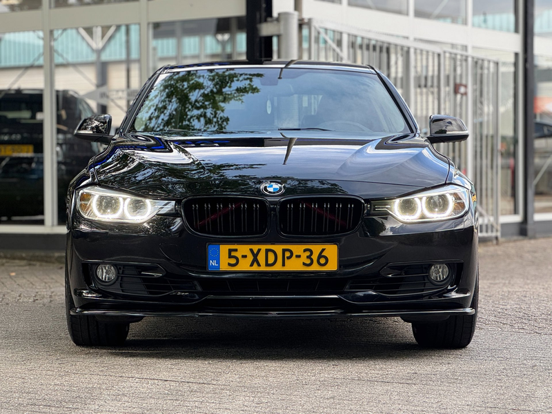 BMW 320 3-serie 320i Executive Automaat NL auto Black on B — photo 9