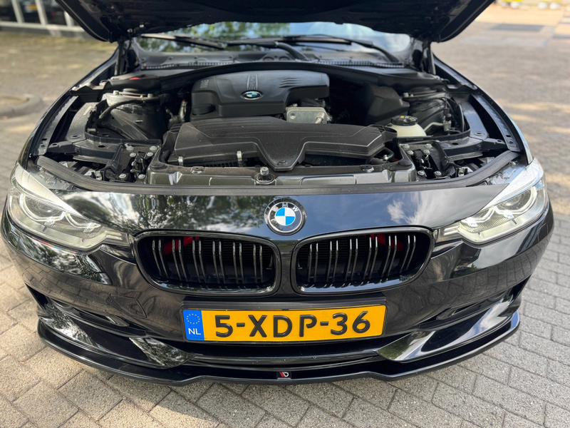 BMW 320 3-serie 320i Executive Automaat NL auto Black on B — photo 28