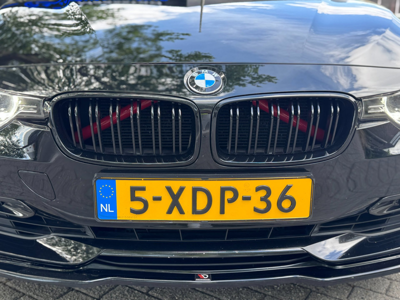 BMW 320 3-serie 320i Executive Automaat NL auto Black on B — photo 11