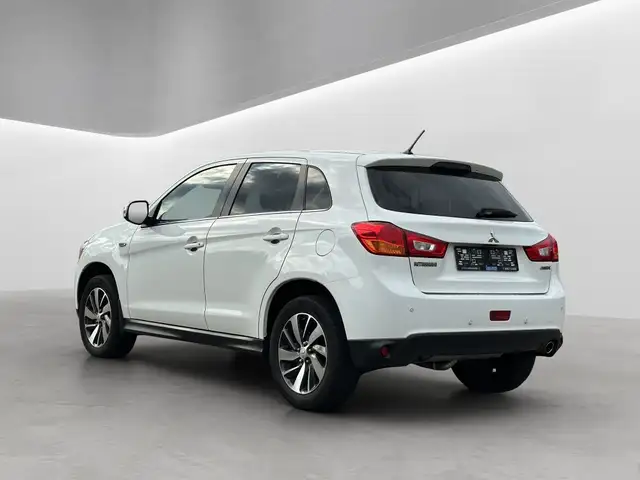 Mitsubishi Asx view 3