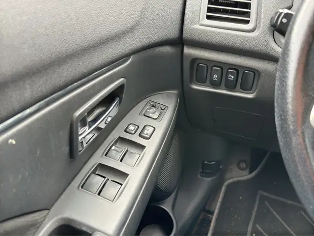 Mitsubishi Asx view 15