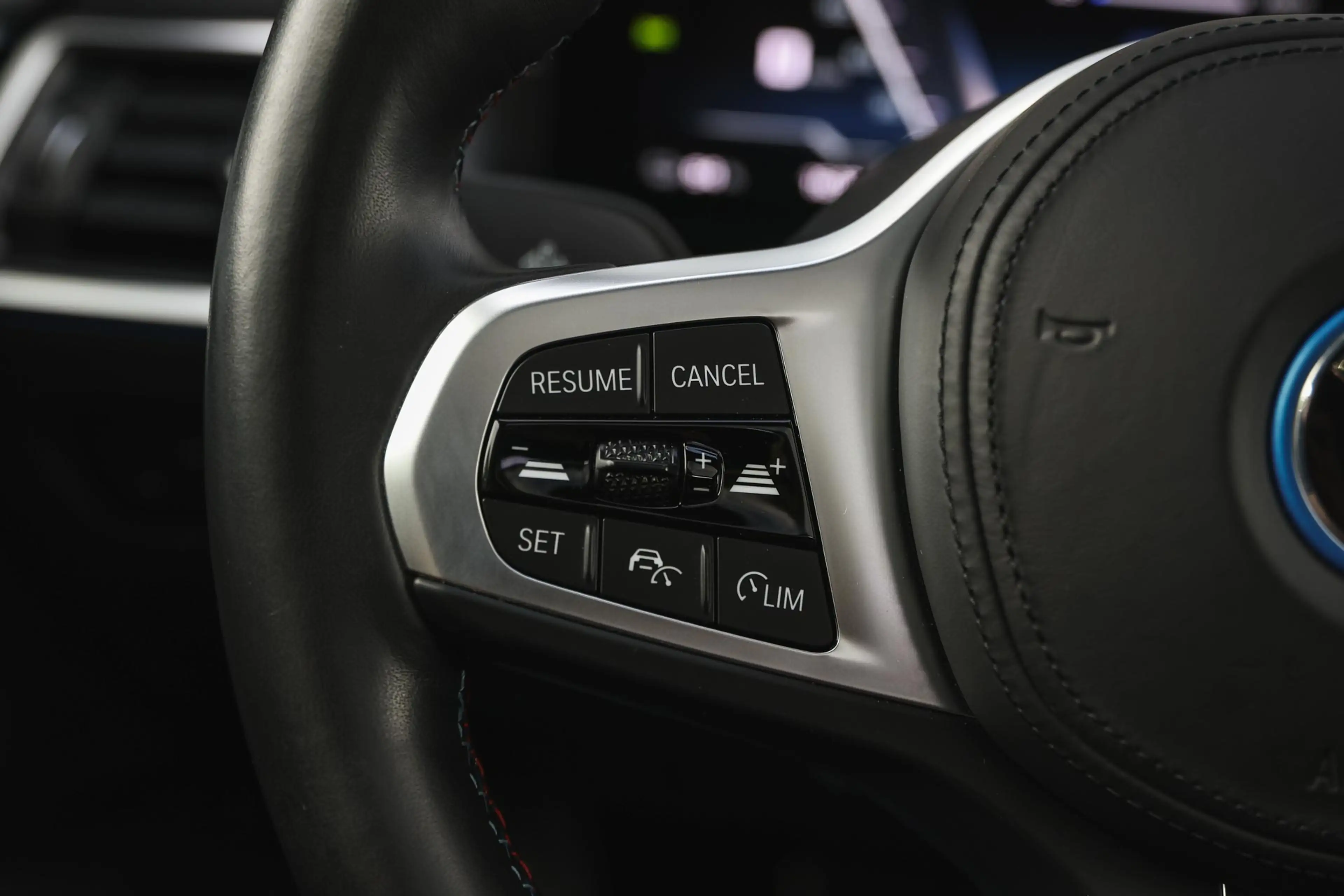 BMW i4 M50 M Sport / Trekhaak / Schuif-Kanteldak / M Spor — photo 15