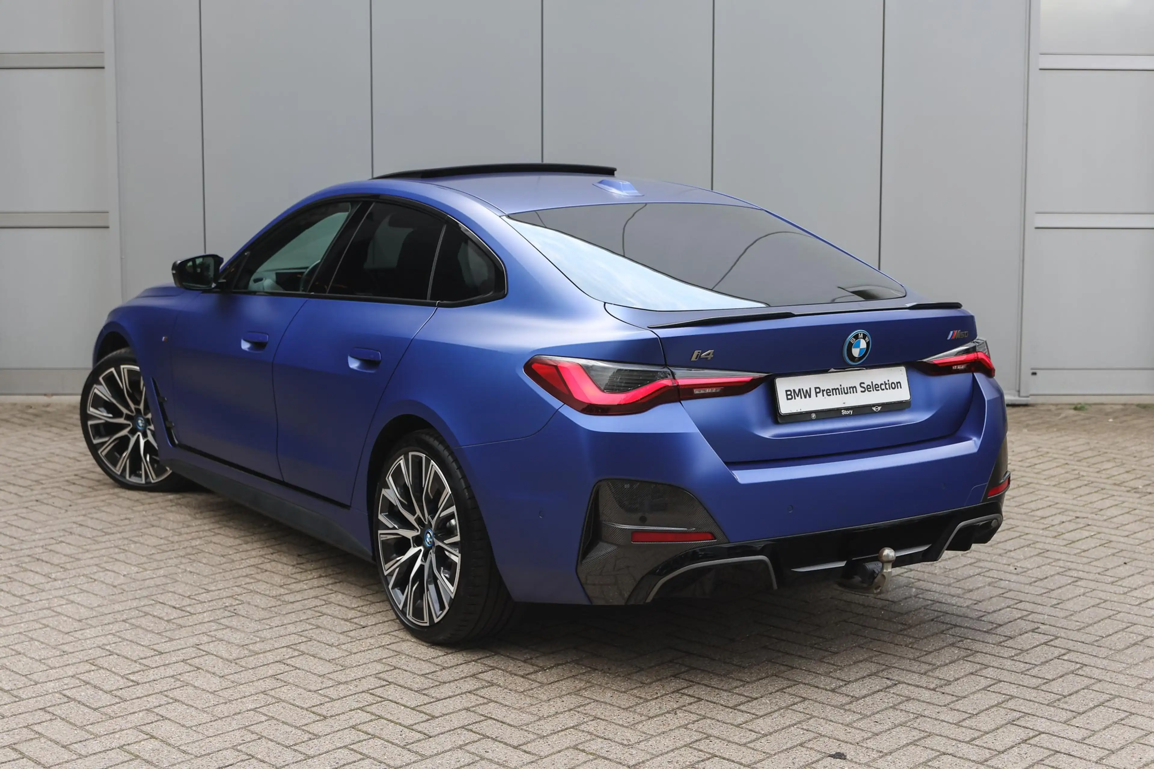 BMW i4 M50 M Sport / Trekhaak / Schuif-Kanteldak / M Spor — photo 2