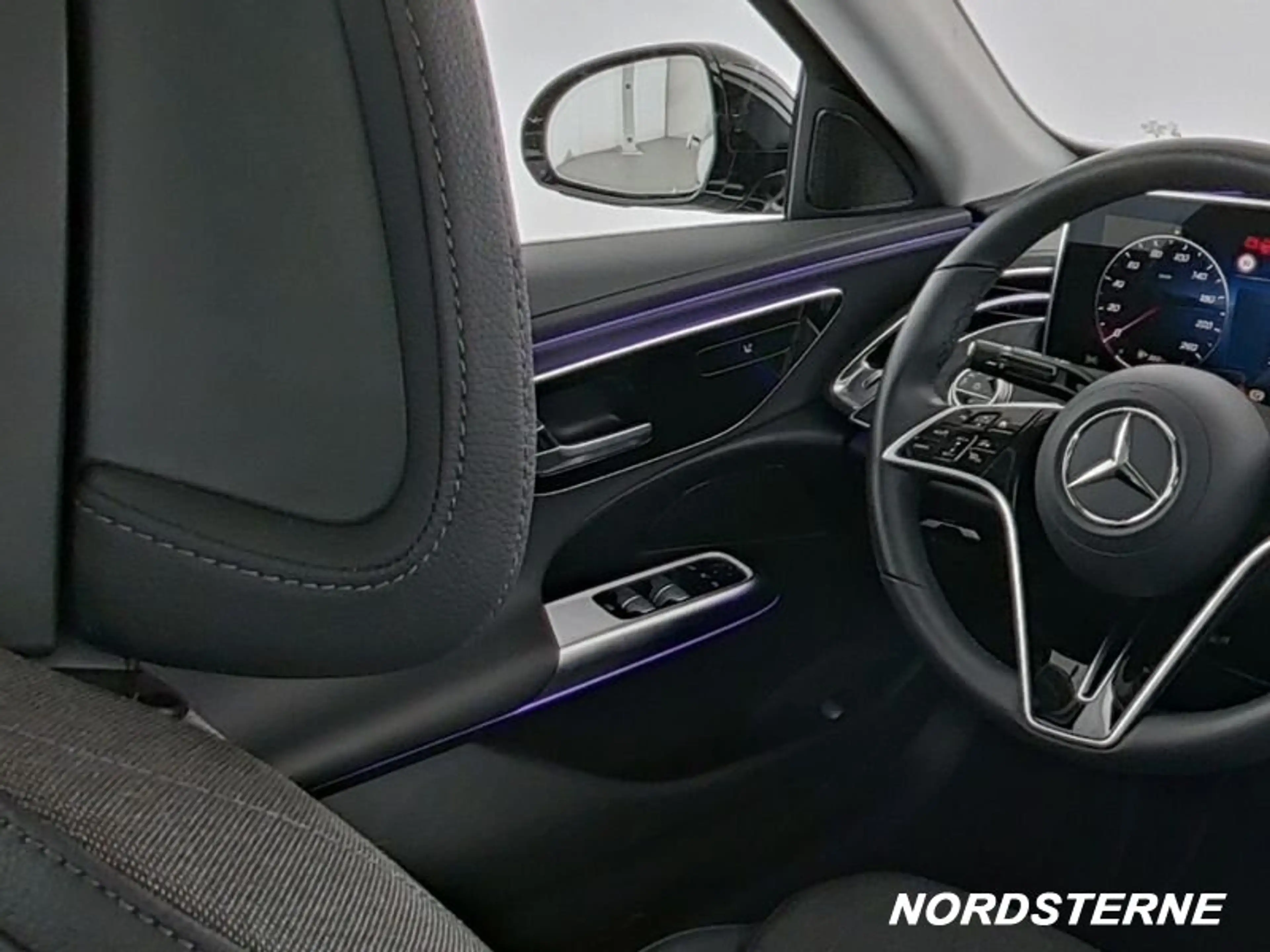 Mercedes-Benz E 220 E 220 d AVANTGARDE+LED+PANORAMA+KAMERA — photo 8