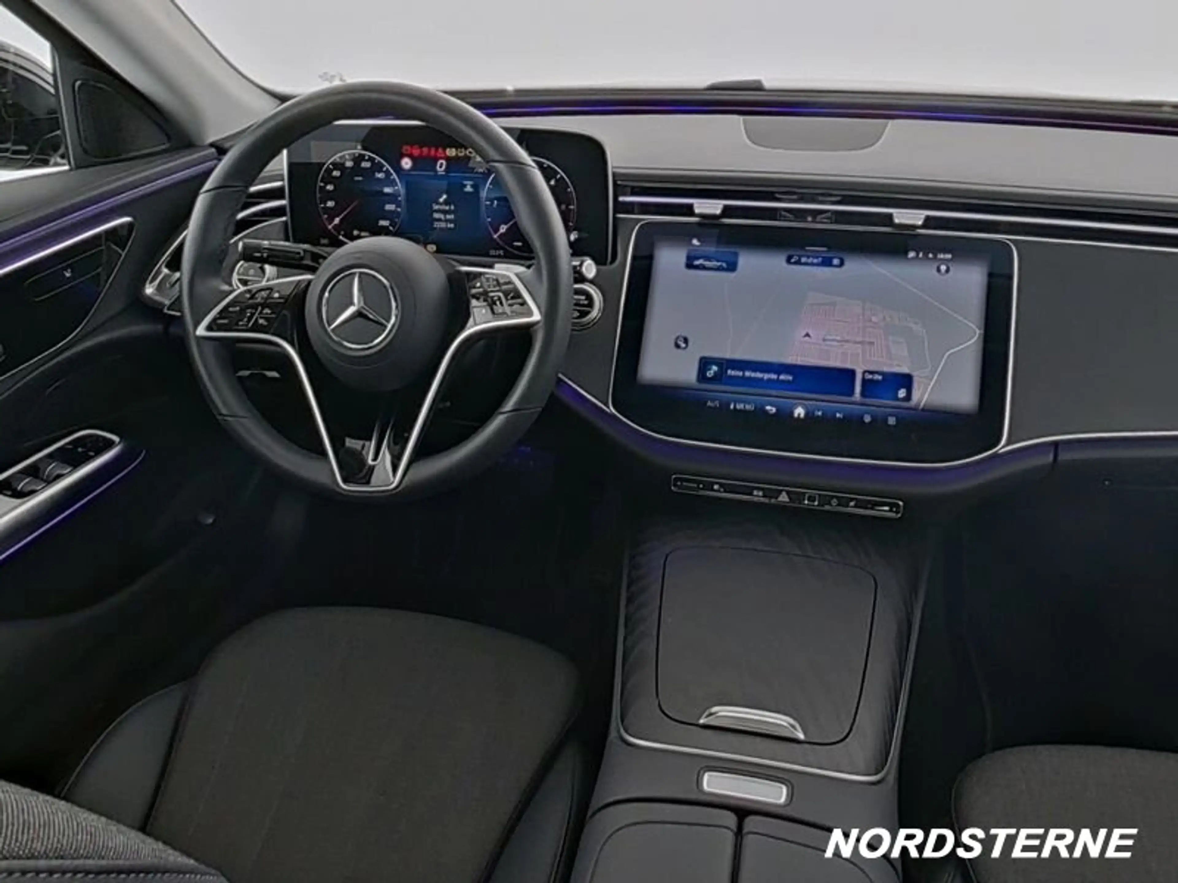Mercedes-Benz E 220 E 220 d AVANTGARDE+LED+PANORAMA+KAMERA — photo 5