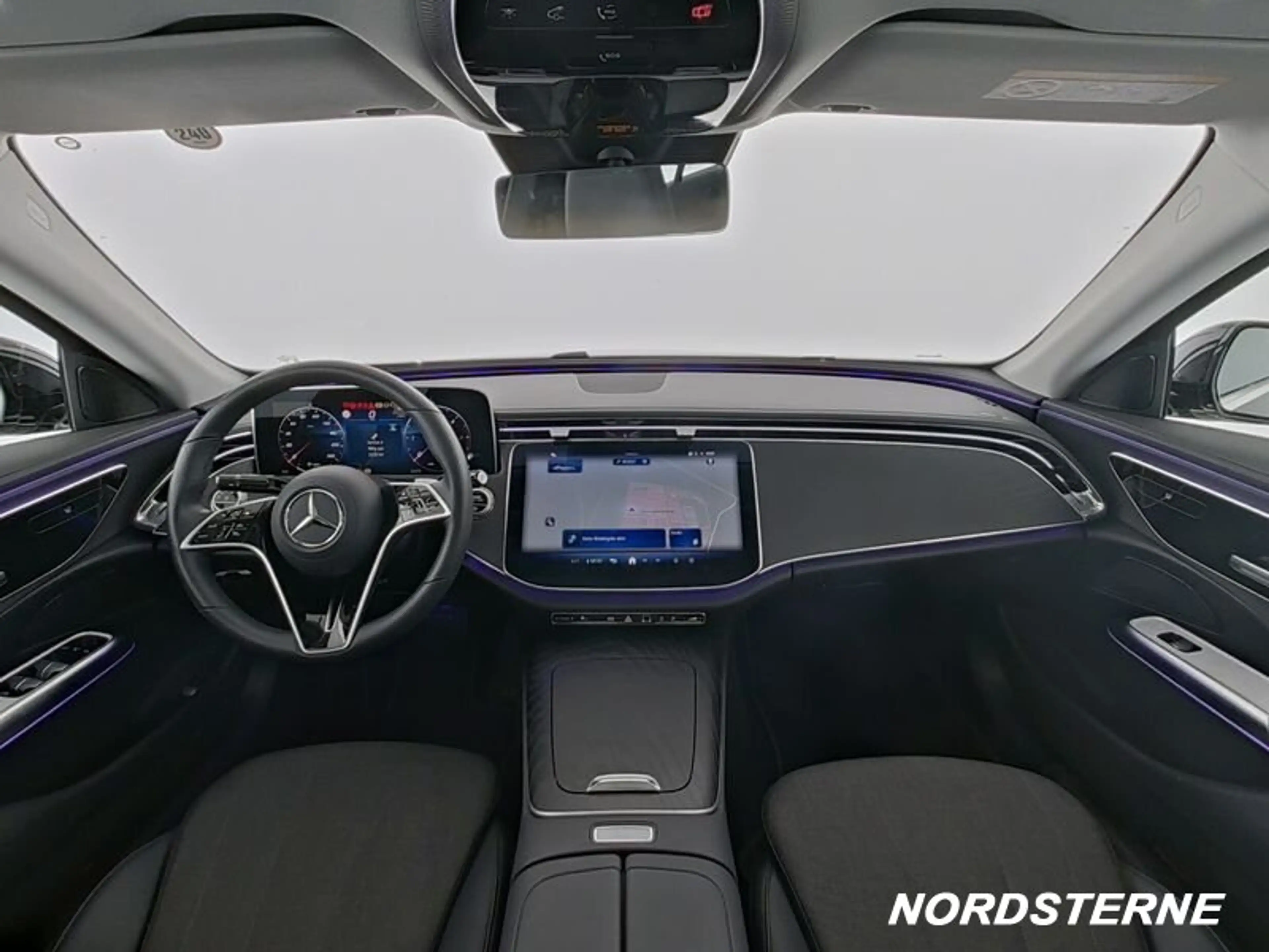 Mercedes-Benz E 220 E 220 d AVANTGARDE+LED+PANORAMA+KAMERA — photo 6