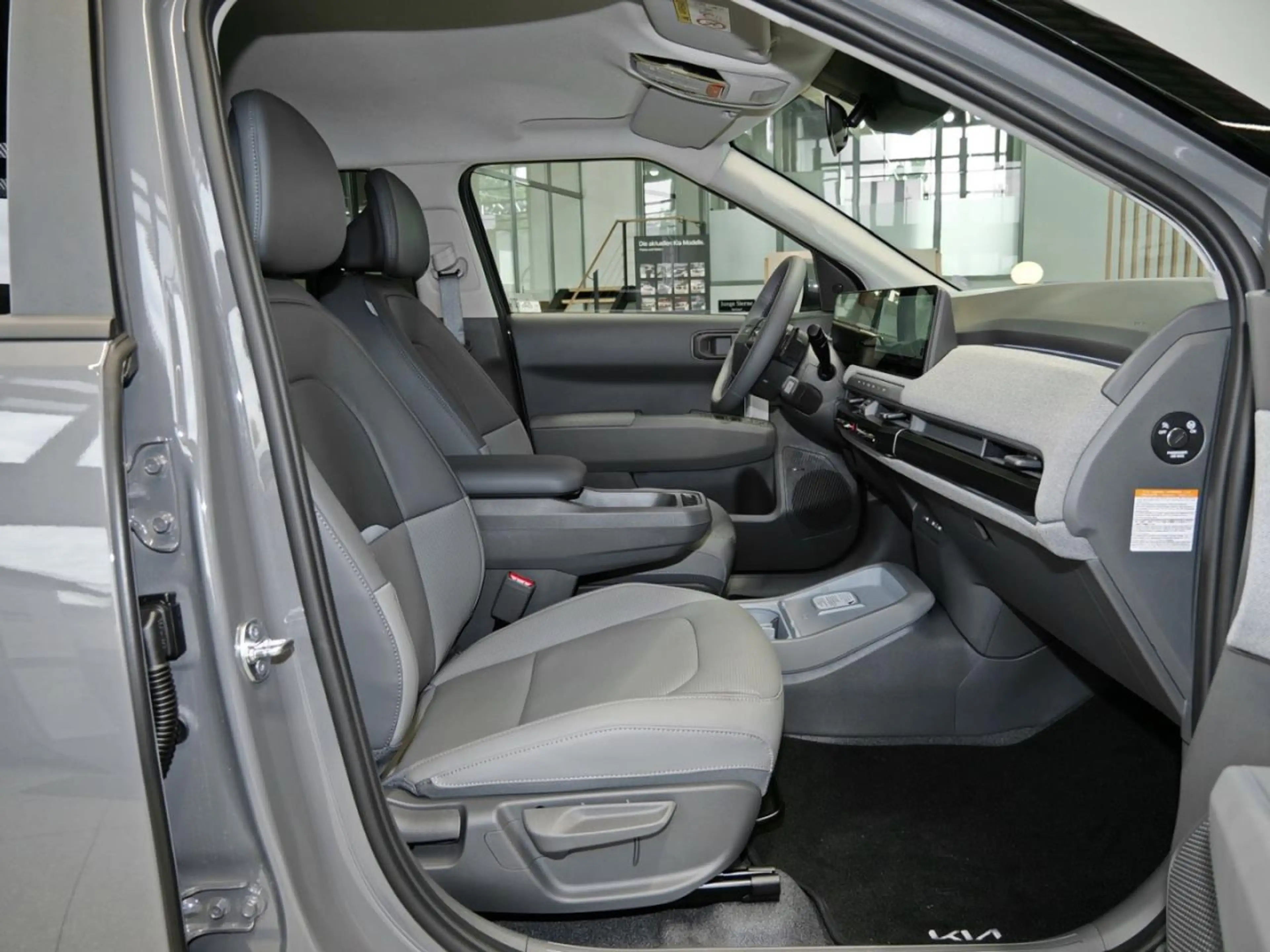 Kia EV3 81,4 kWh Earth Wärmepumpe Sound-P Ambiente — photo 9