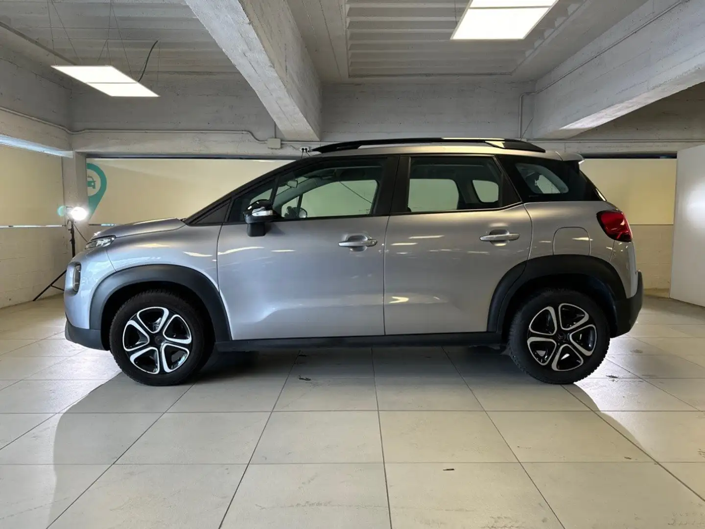 Citroen C3 Aircross BlueHDi 110 S&S Feel Grijs - 2