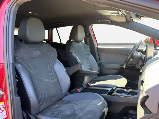 Volkswagen ID.4 view 11