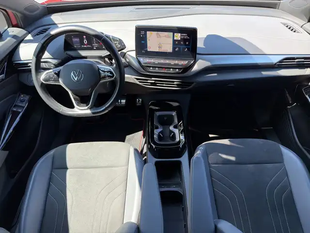 Volkswagen ID.4 view 5