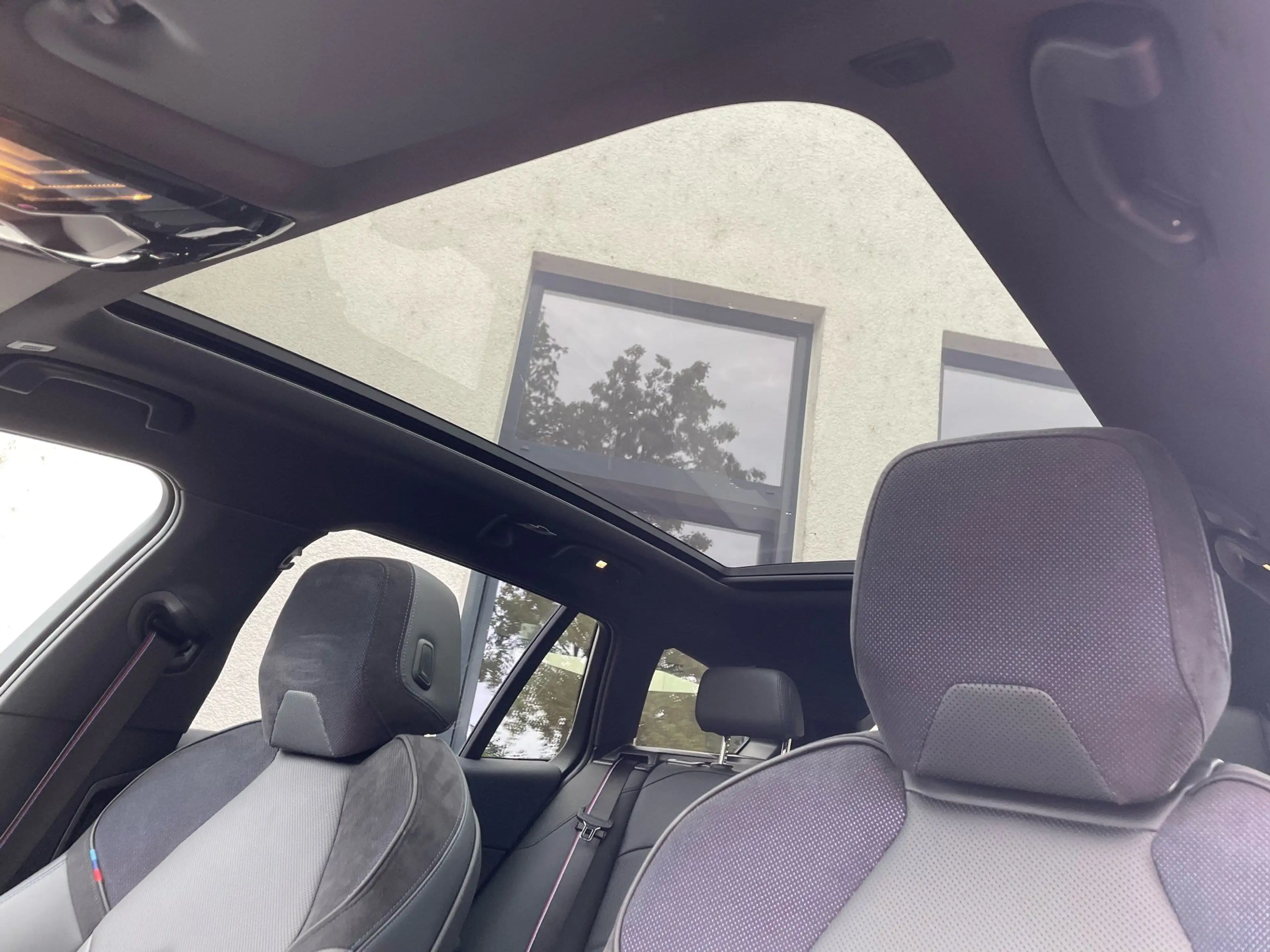 BMW 550 e xDrive Tour M Sport Pro || AHK ACC 360 Pano Sitz — photo 11
