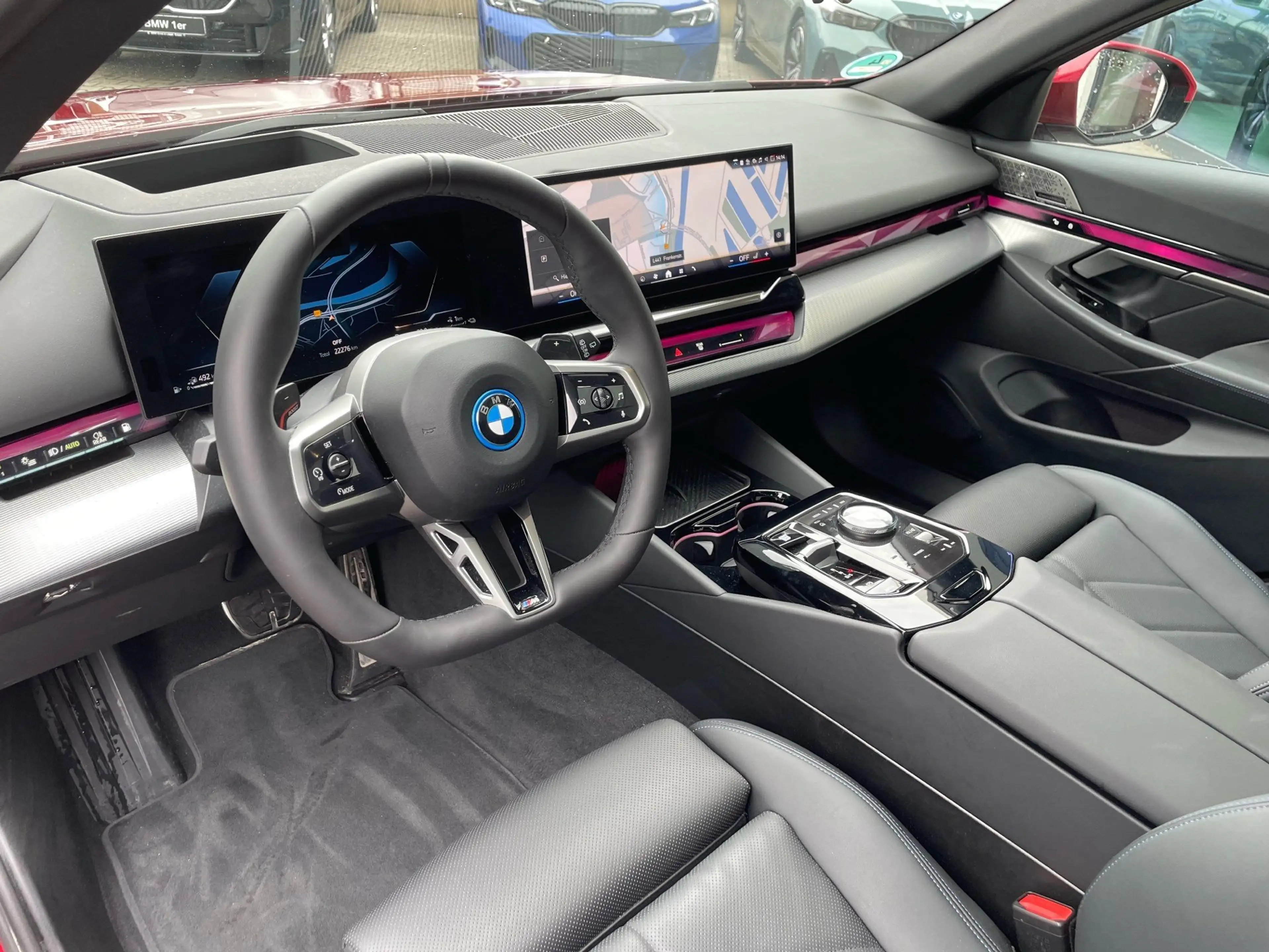 BMW 550 e xDrive Tour M Sport Pro || AHK ACC 360 Pano Sitz — photo 4
