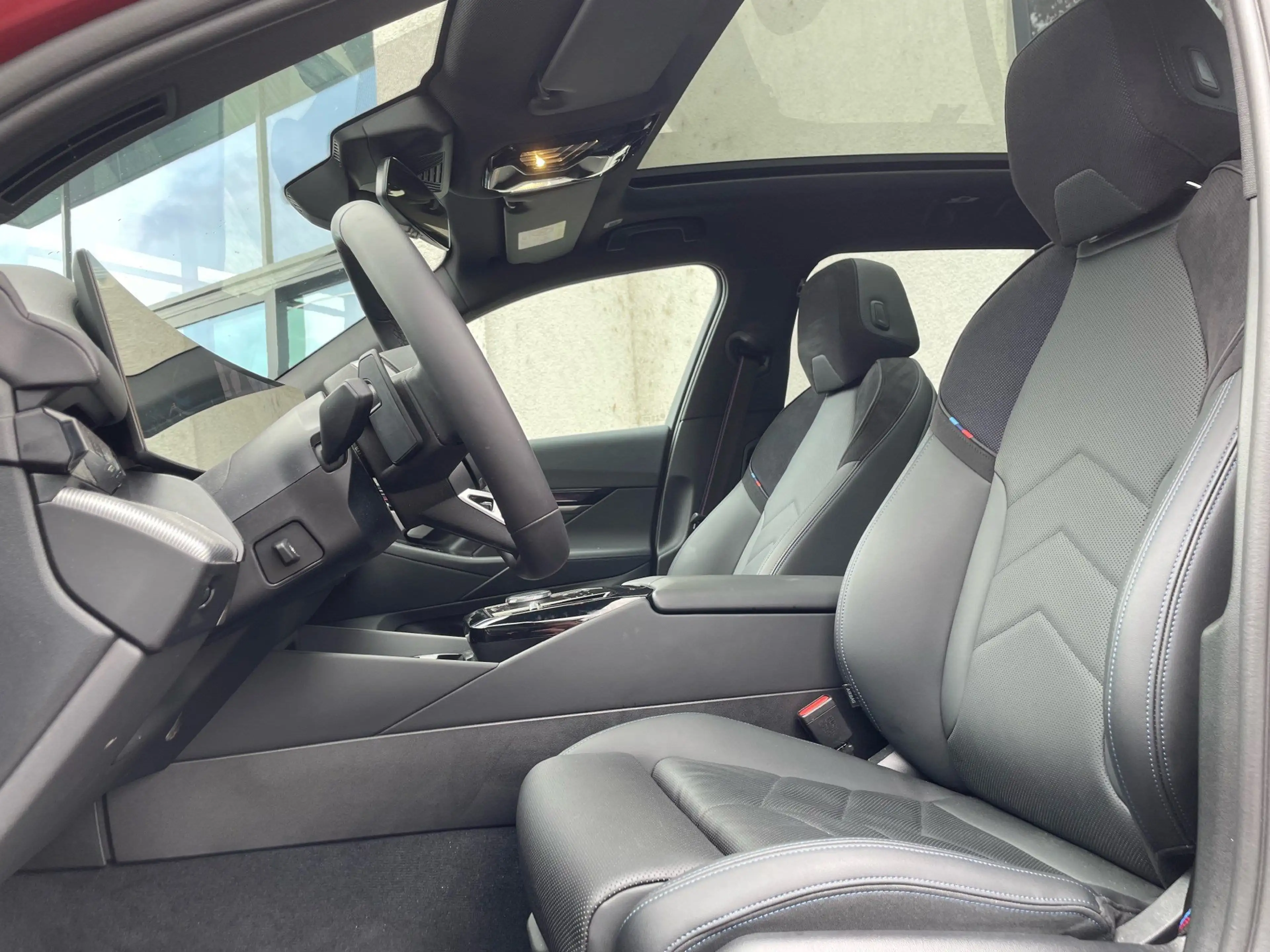 BMW 550 e xDrive Tour M Sport Pro || AHK ACC 360 Pano Sitz — photo 10