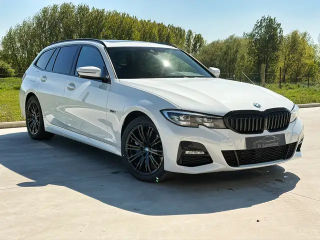 BMW 330 Touring 330eA PHEV * M-PACK * PANO * 360° CAM *