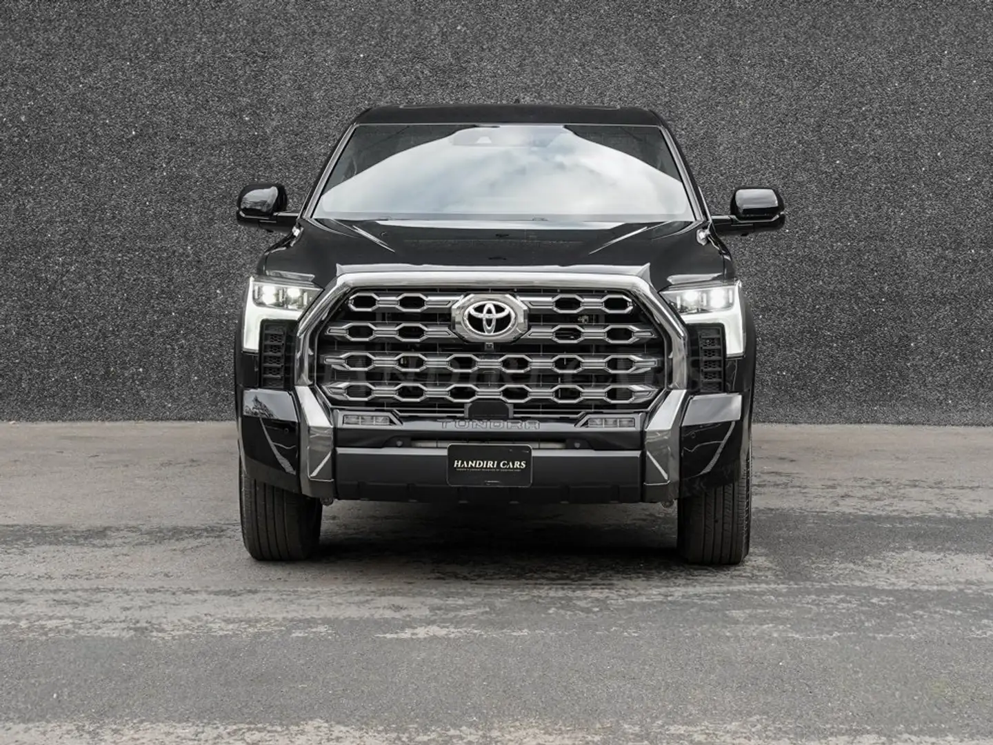 Toyota Tundra 2026 Platinum CrewMax 5.5 €86000 +MASSAGE SEATS Schwarz - 2