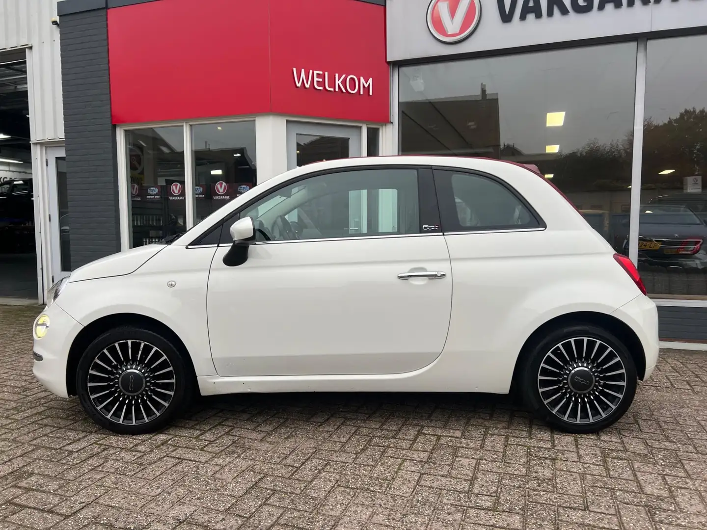 Fiat 500C 1.2 Lounge cabrio, PDC, Airco, LMV Wit - 2