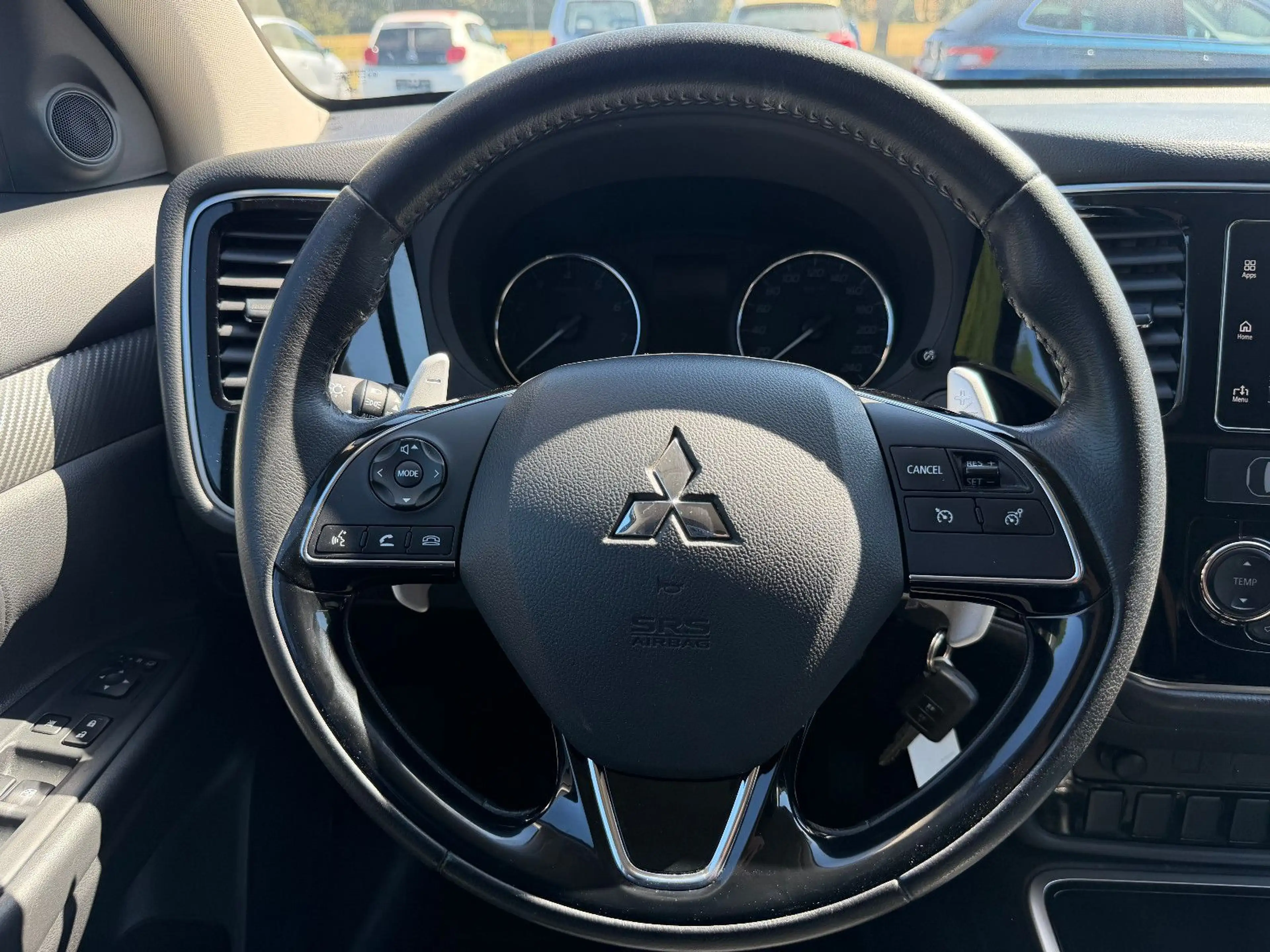 Mitsubishi Outlander 2.0Edition 100 2WD KAMERA/TEMPO/1.HAND — photo 15