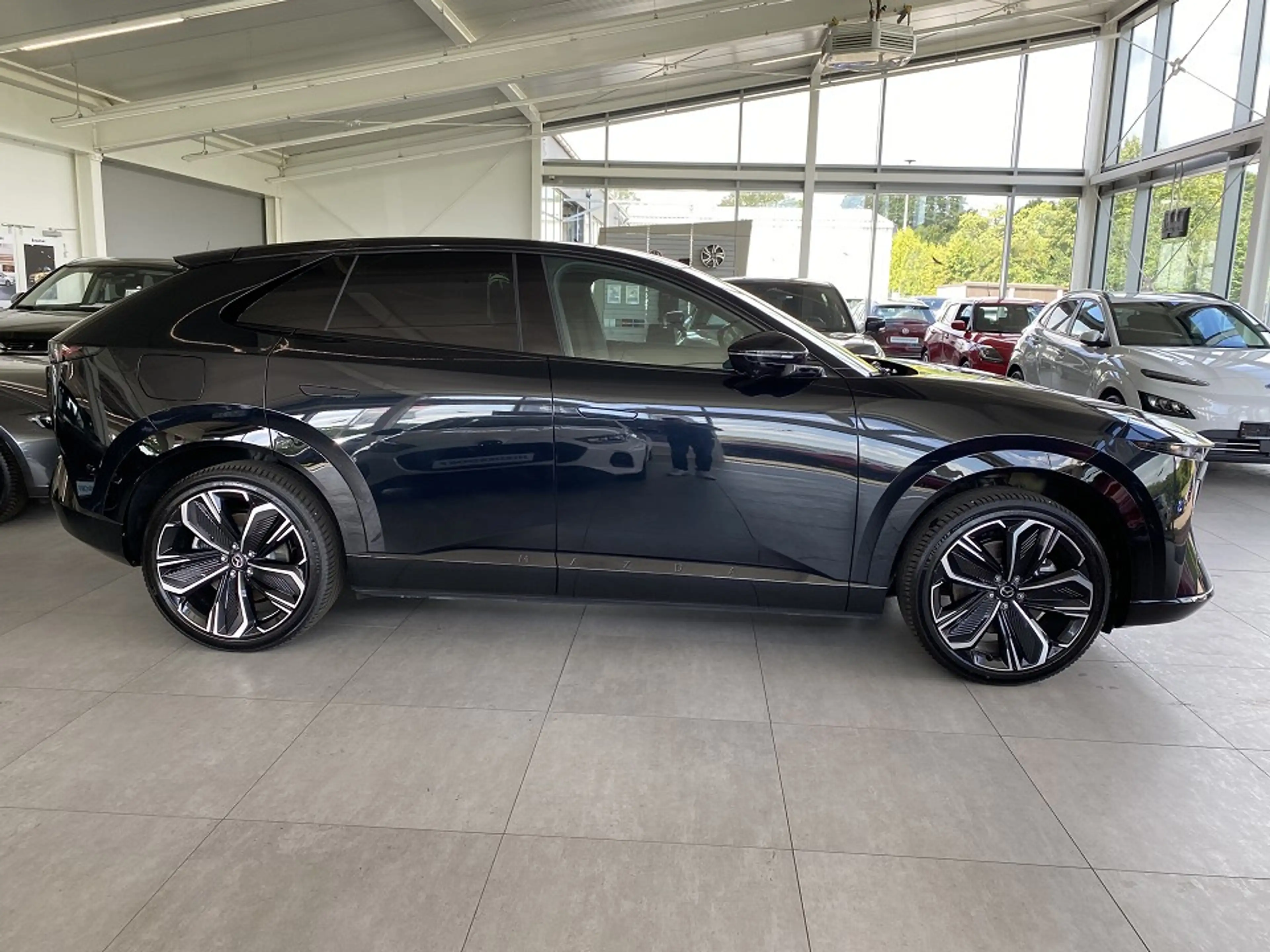 Mazda CX-6e EV 78 kWh Takumi 21" — photo 8